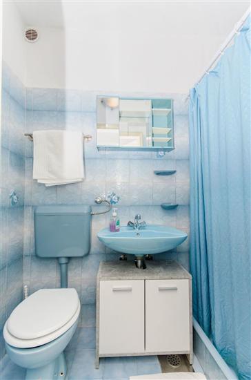 Apartment A8, for 2 persons