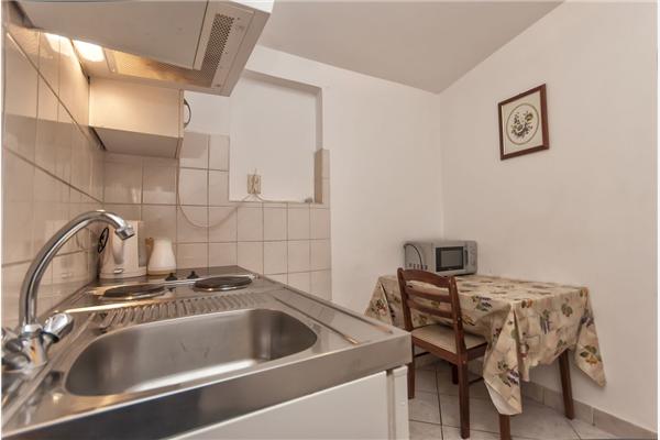 Apartment A18, for 4 persons
