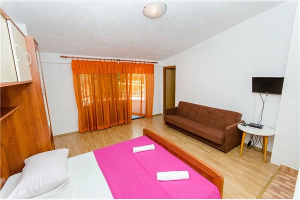 Apartment A18, for 4 persons