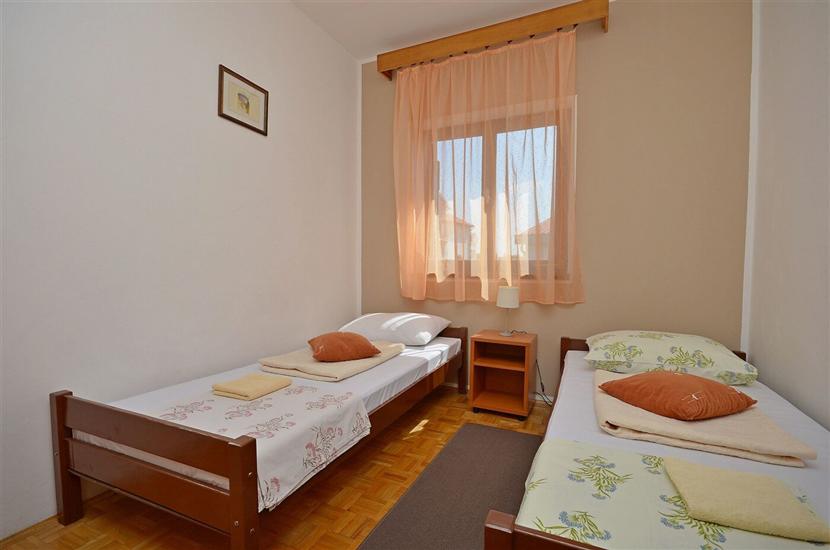 Apartment A1, for 10 persons