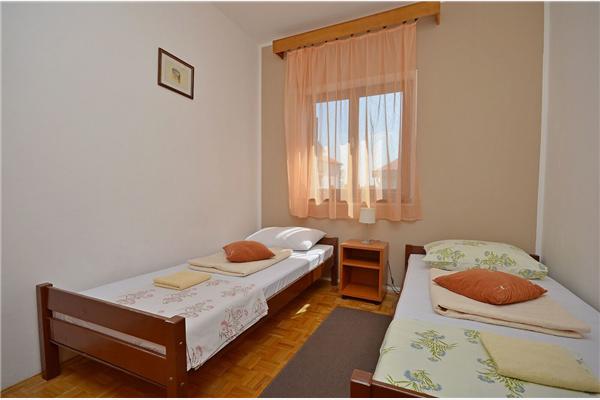 Apartment A1, for 10 persons