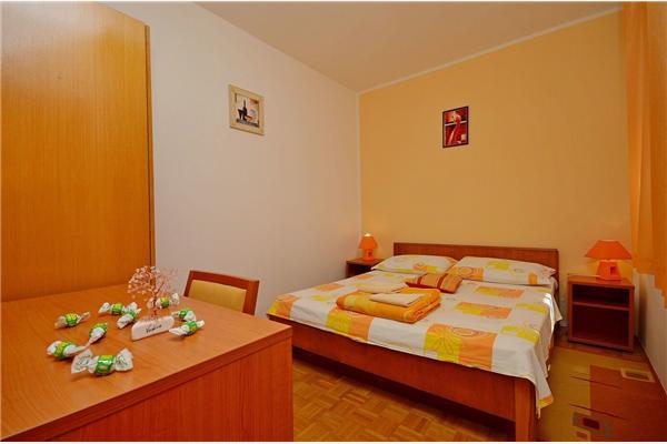 Apartment A1, for 10 persons