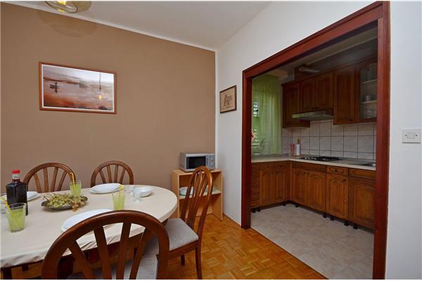 Apartment A1, for 10 persons