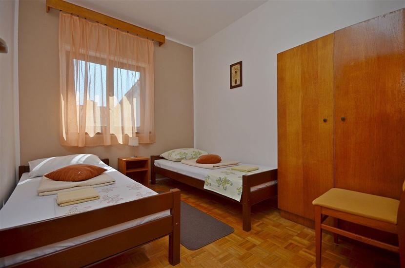 Apartment A1, for 10 persons