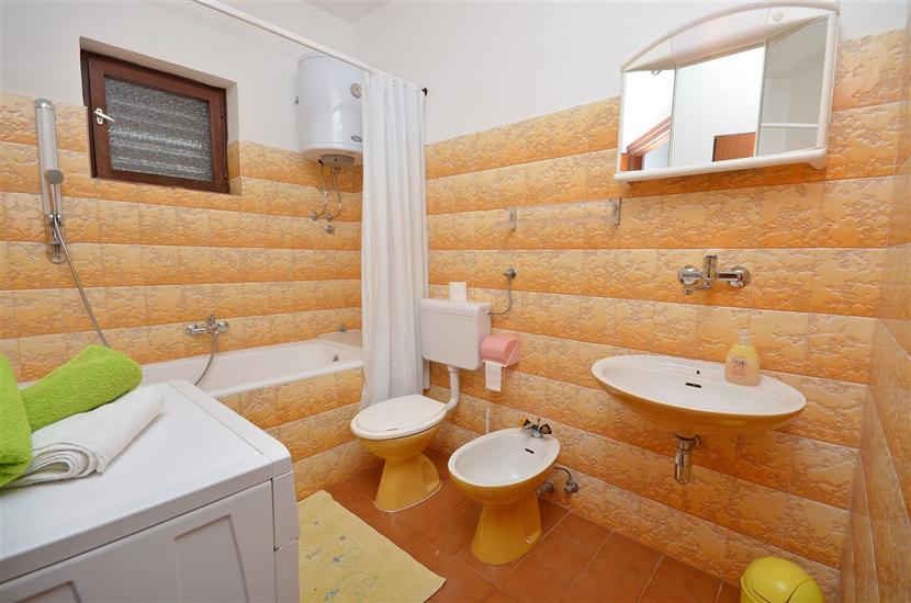 Apartment A1, for 10 persons