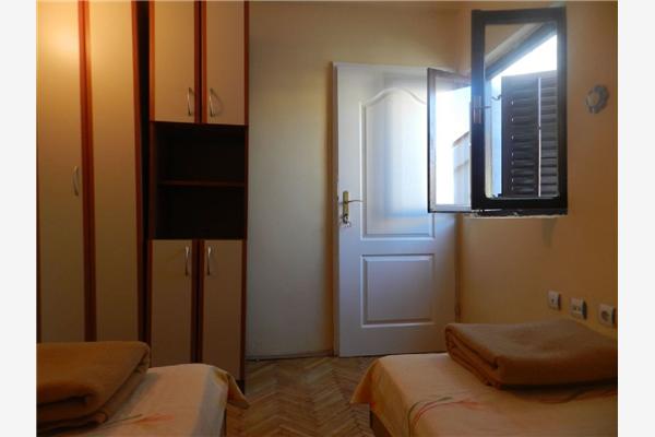 Apartment A1, for 8 persons