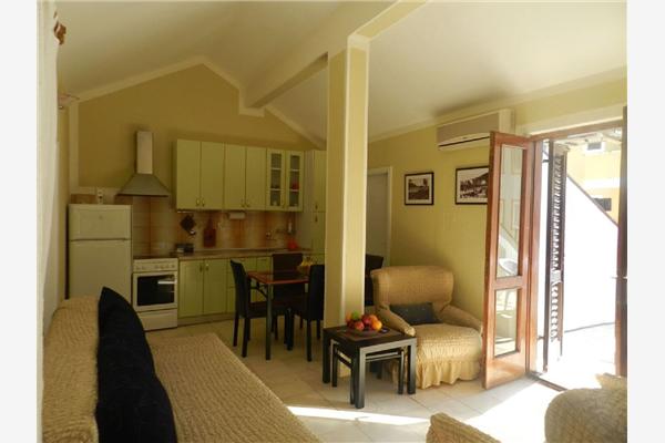 Apartment A1, for 8 persons