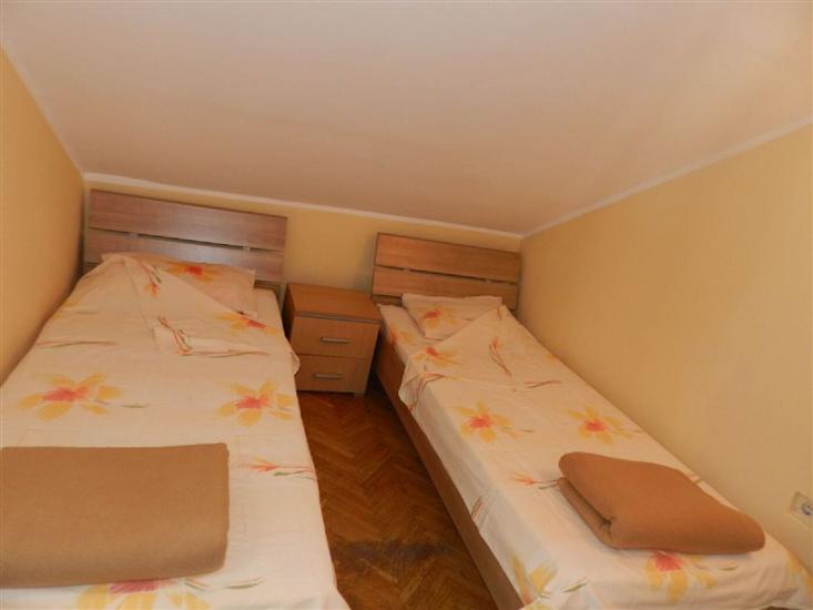 Apartment A1, for 8 persons