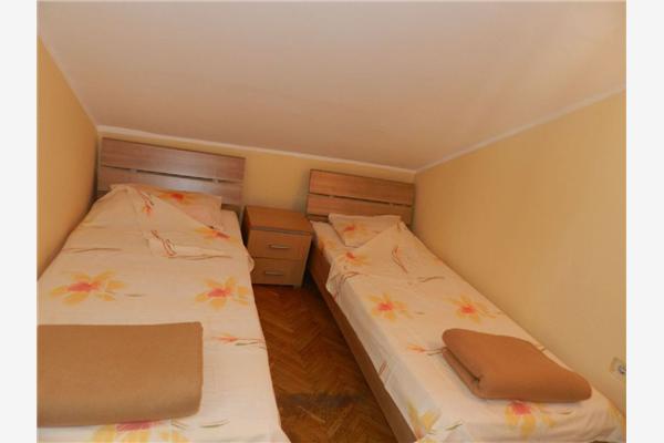 Apartment A1, for 8 persons