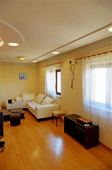 Apartment A1, for 8 persons
