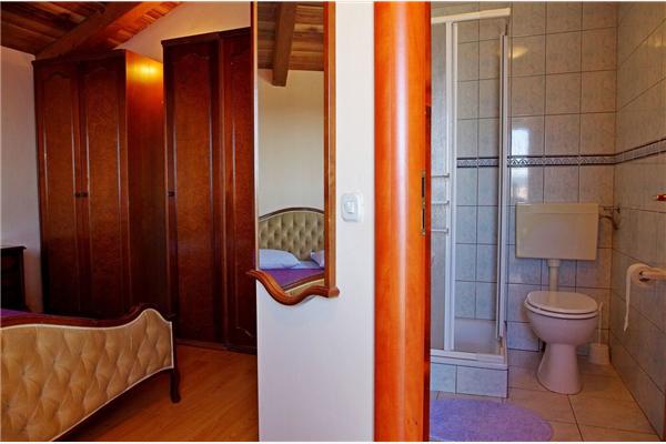 Apartment A1, for 8 persons