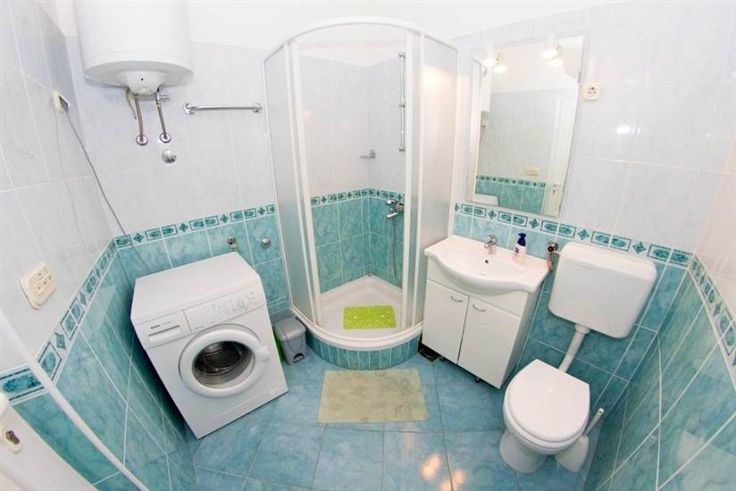 Apartment A1, for 6 persons