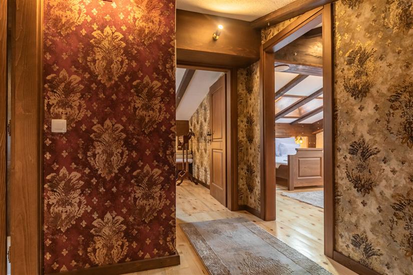 House K1, for 16 persons