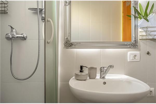 Apartman A2, na 6 osebe