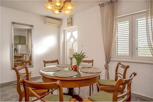 Apartman A2, na 6 osebe