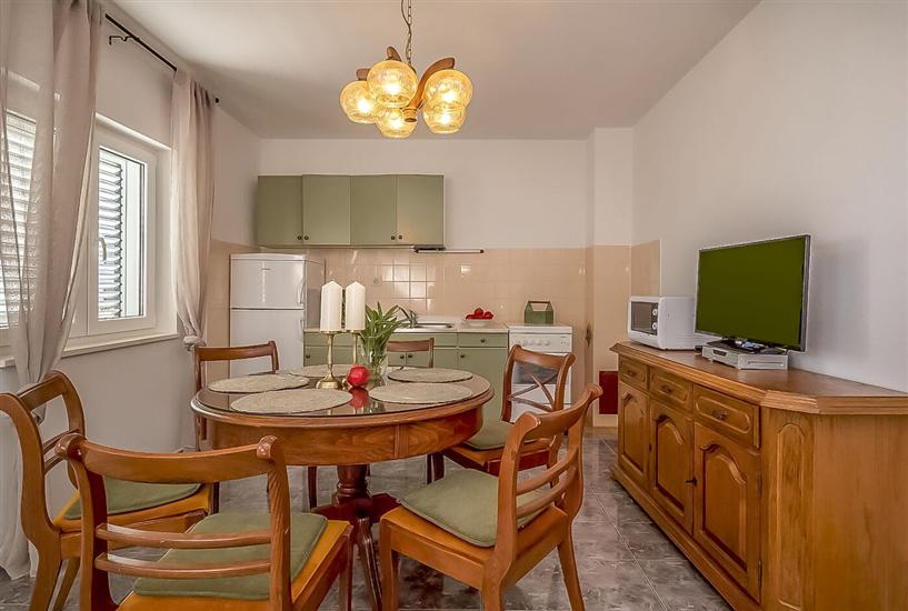 Apartman A2, na 6 osebe
