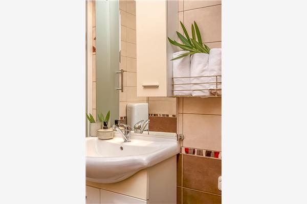 Apartman A2, na 6 osebe