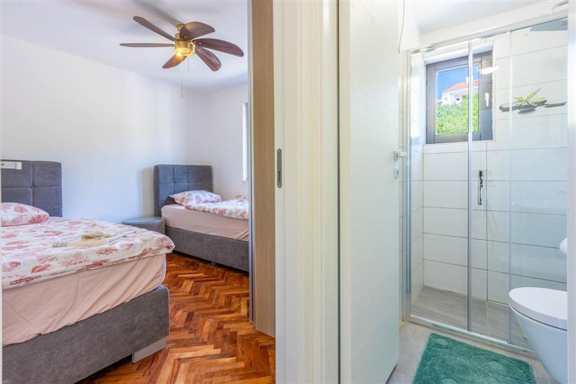 House K1, for 6 persons