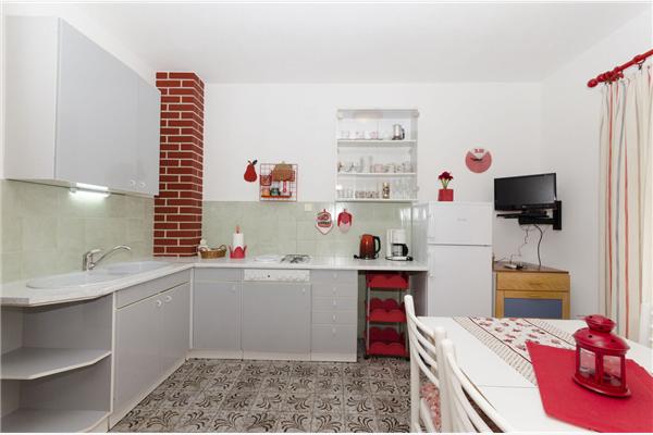 Apartment A1, for 5 persons