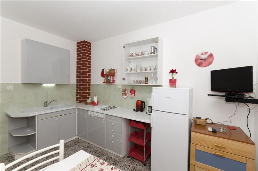 Apartment A1, for 5 persons