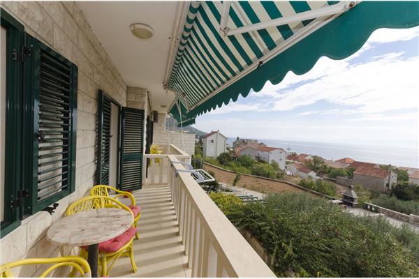 Apartment A1, for 5 persons