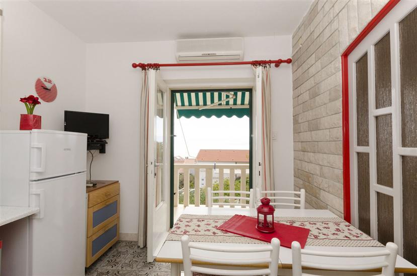 Apartment A1, for 5 persons