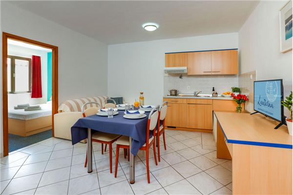 Apartment A1, for 5 persons