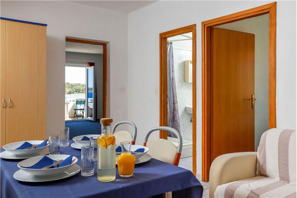 Apartment A1, for 5 persons