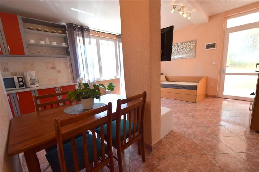 Apartment A1, for 3 persons
