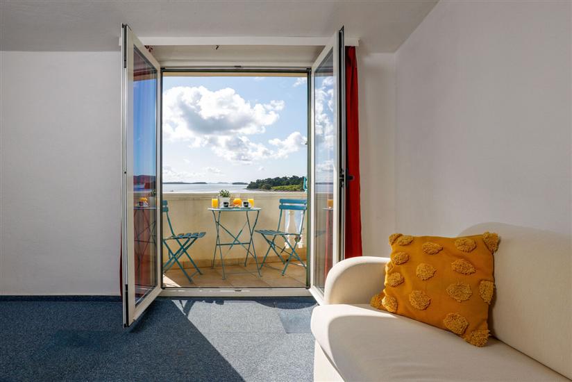 Apartment A6, for 4 persons