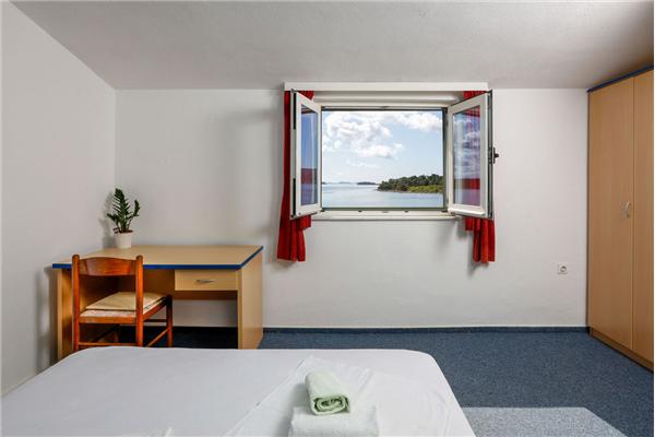 Apartment A6, for 4 persons