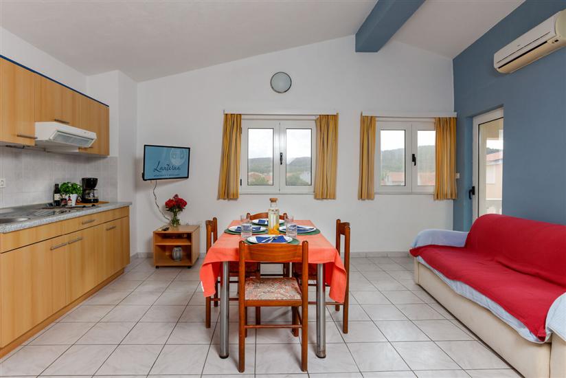 Apartment A8, for 3 persons