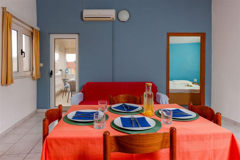 Apartment A8, for 3 persons