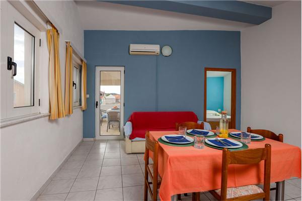 Apartment A8, for 3 persons