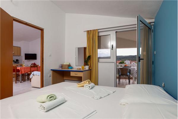 Apartment A8, for 3 persons