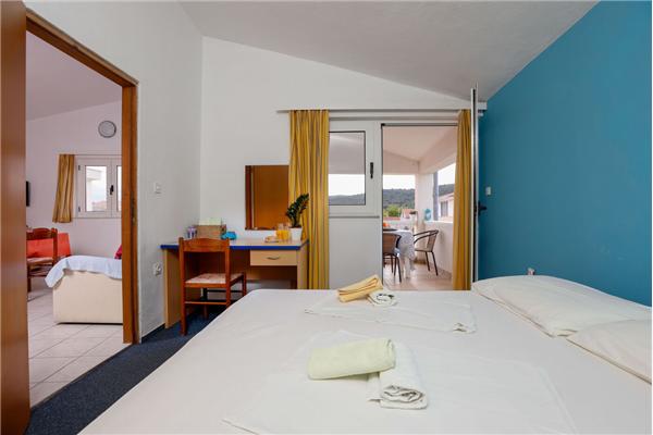 Apartment A8, for 3 persons