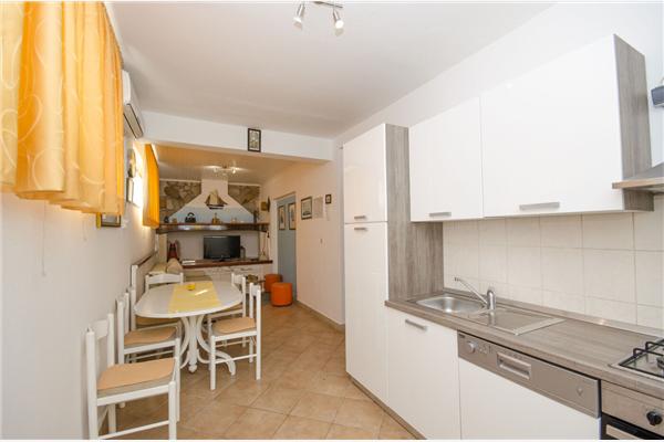 House K1, for 9 persons