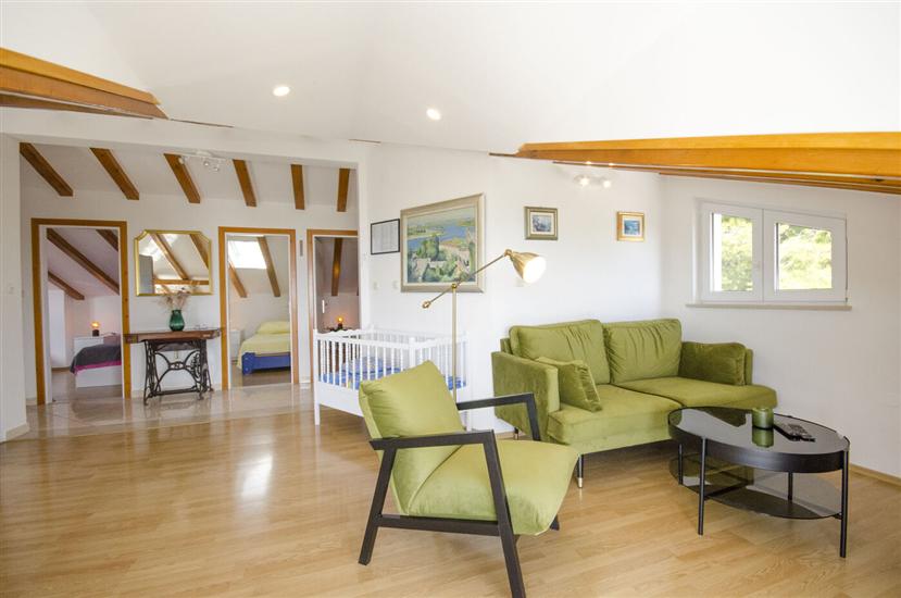 House K1, for 9 persons