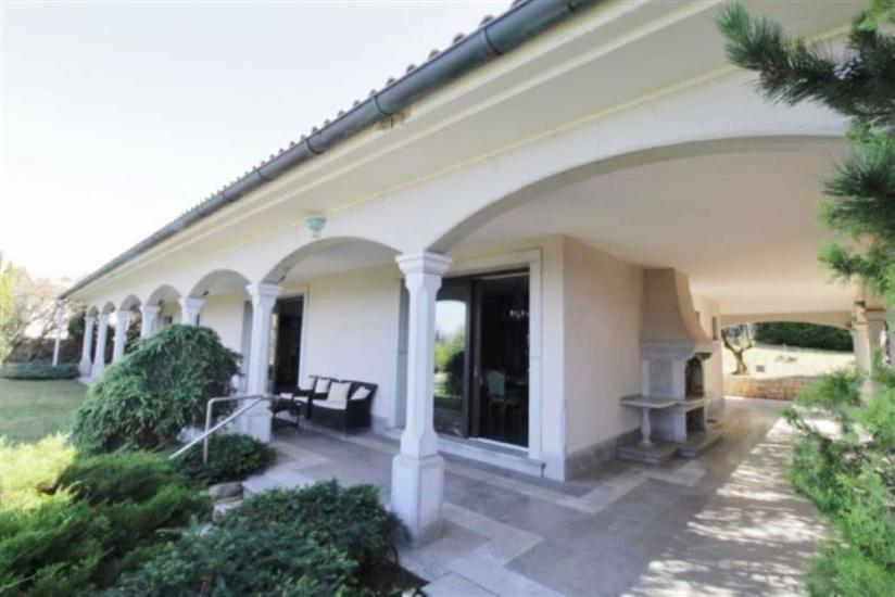 House Danica Monterosso