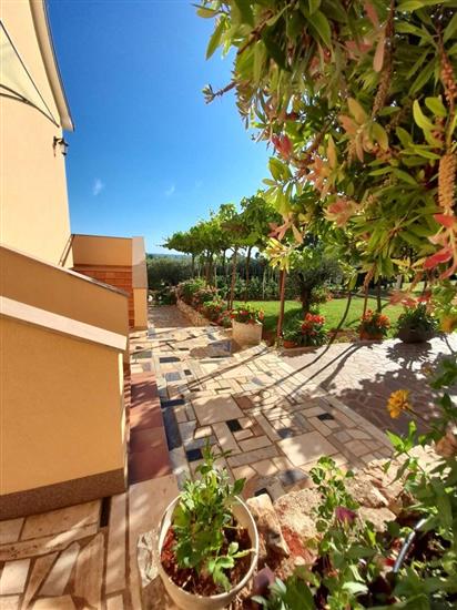 Apartments Graziella Zambratija