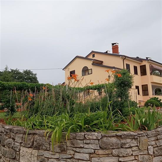 Apartments Graziella Zambratija