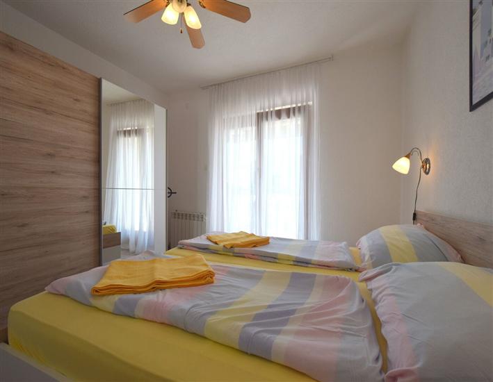 Apartment A2, for 5 persons