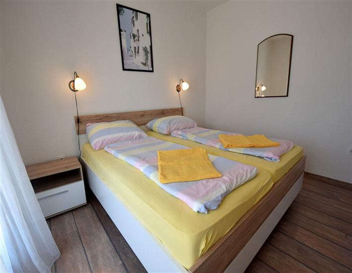 Apartment A2, for 5 persons