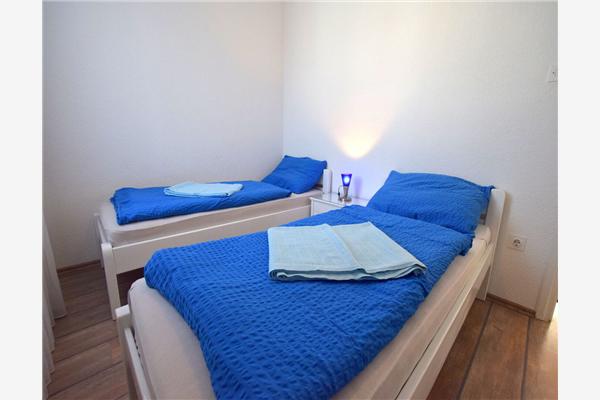 Apartment A2, for 5 persons