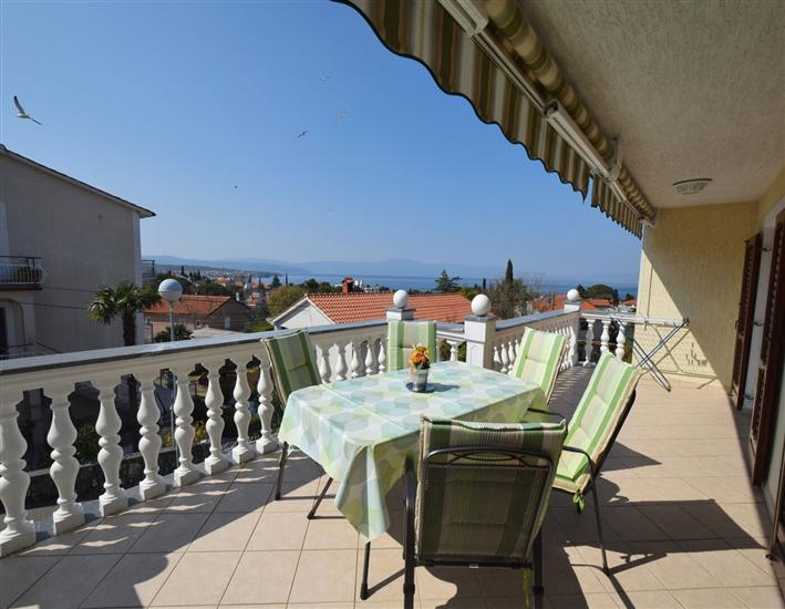 Apartment A2, for 5 persons