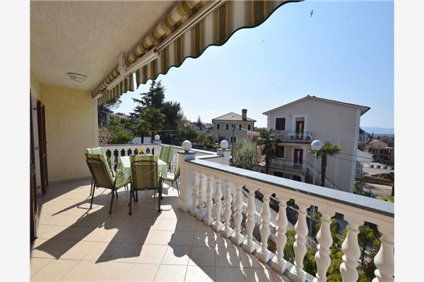 Apartment A2, for 5 persons