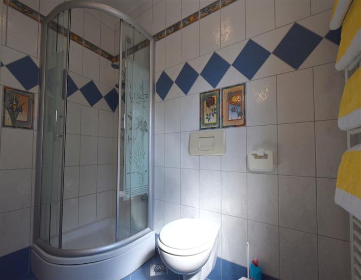 Apartment A2, for 5 persons