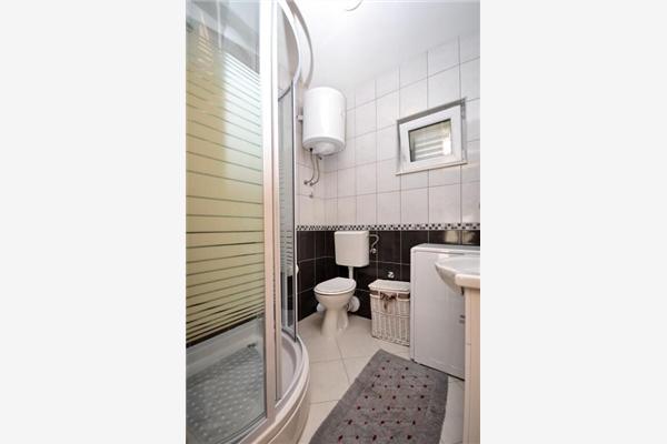 House K1, for 10 persons