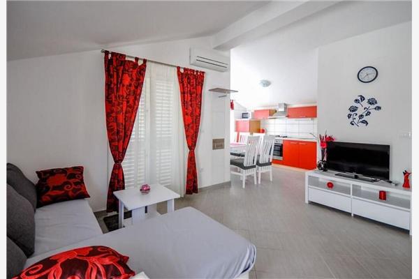 House K1, for 10 persons