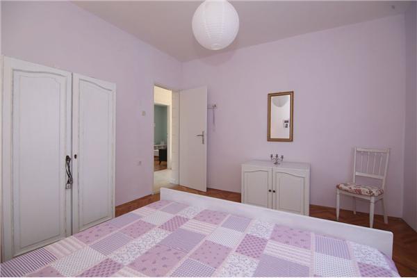 Apartment A1, for 5 persons